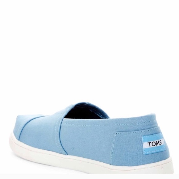 Tom’s canvas slip on NEW - Picture 3 of 6